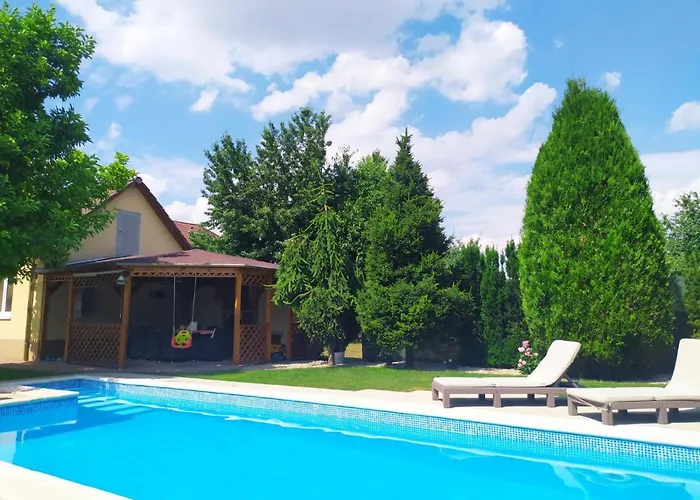 Garden & Pool Apartment Trnava photo