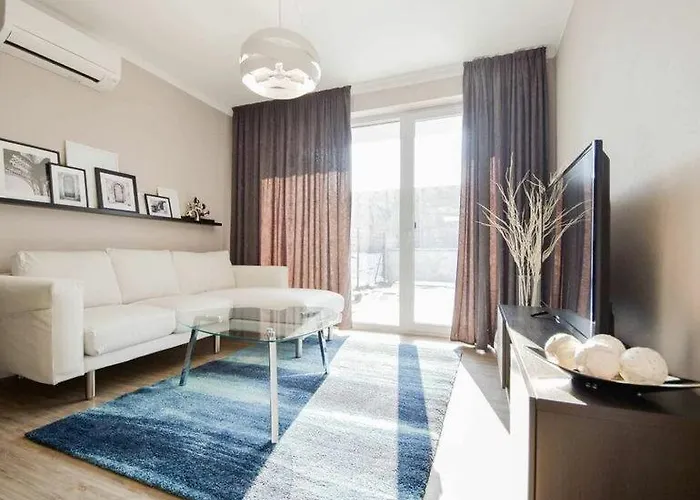 Фото Krasny Apartman 100 M Od Plaze Se Zahradkou Slnecne Jazera Сенец