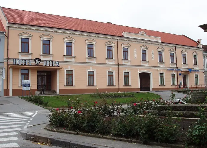 Hotel Jelen Hlohovec photo