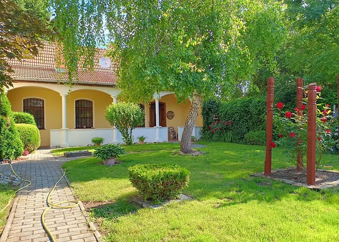 Kuria Apartman Hurbanovo photo