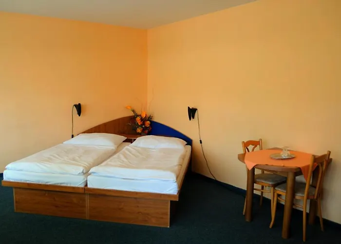 Hotel Lipa Cadca photo