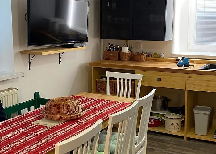 Velka FrankovaCozy House With Garden, Gazebo And Barbecue别墅照片