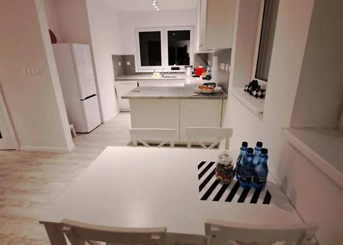 The Red Door Home Radola képek