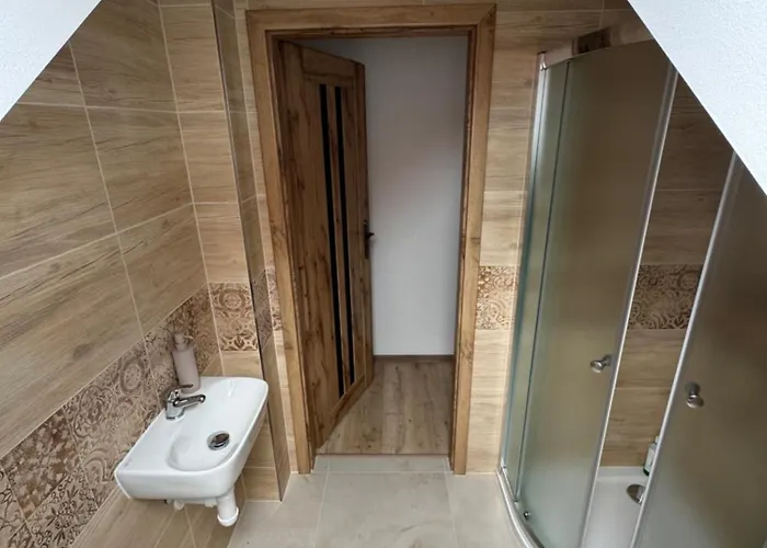 Pallov Dvor Lutise fotoğrafı