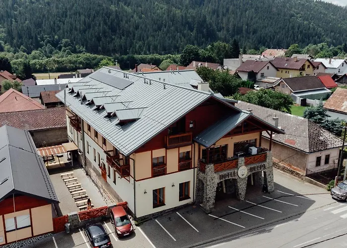 Фото Hotel Helpa