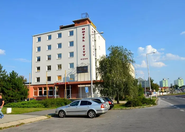Hotel City **** Galanta photo