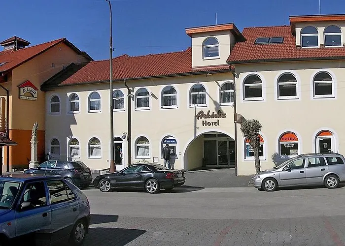 Hotel Arkadia *** Banovce nad Bebravou photo