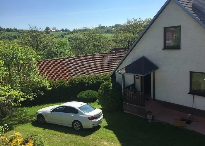 Alena Hutarova -Chalupa Bzince Pod Javorinou foto