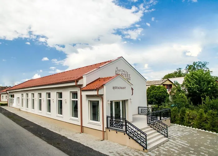 Am Kastiel Penzion Rimavska Sobota photo